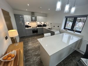 Photo 41- click for photo gallery